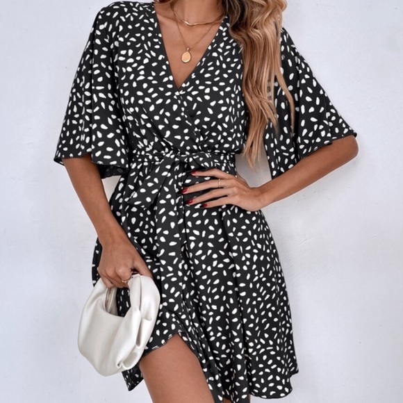 Boho dot print flounce  sleeve belted dress - Picture 11 of 11